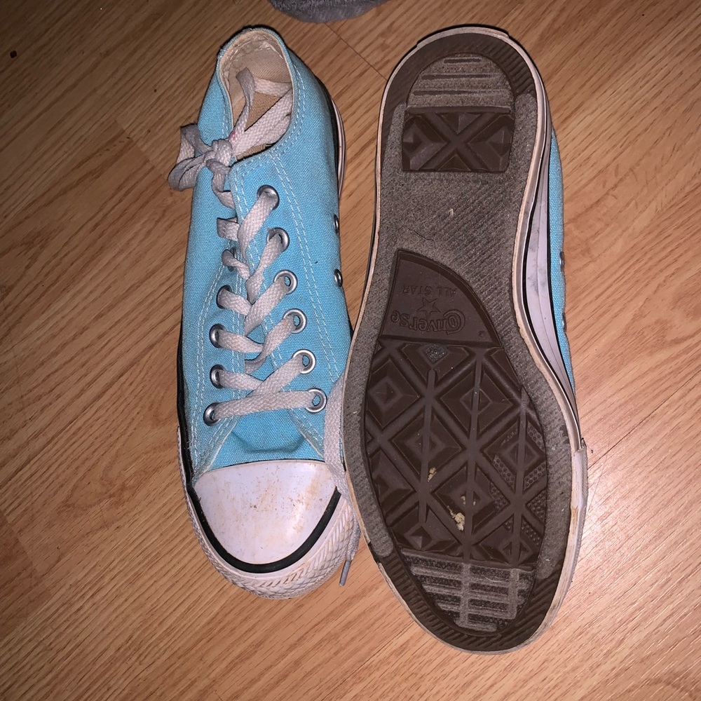 Shoes - Picture 2 of 3